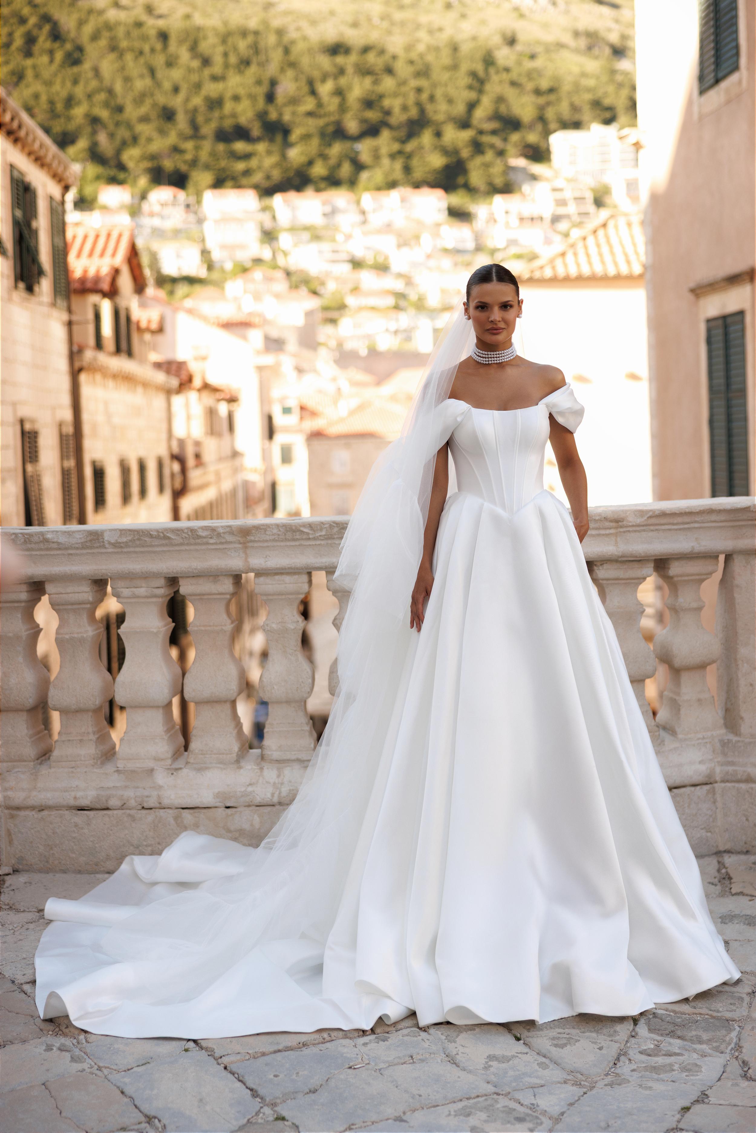 Lana Grace Bridal Eliza 5203